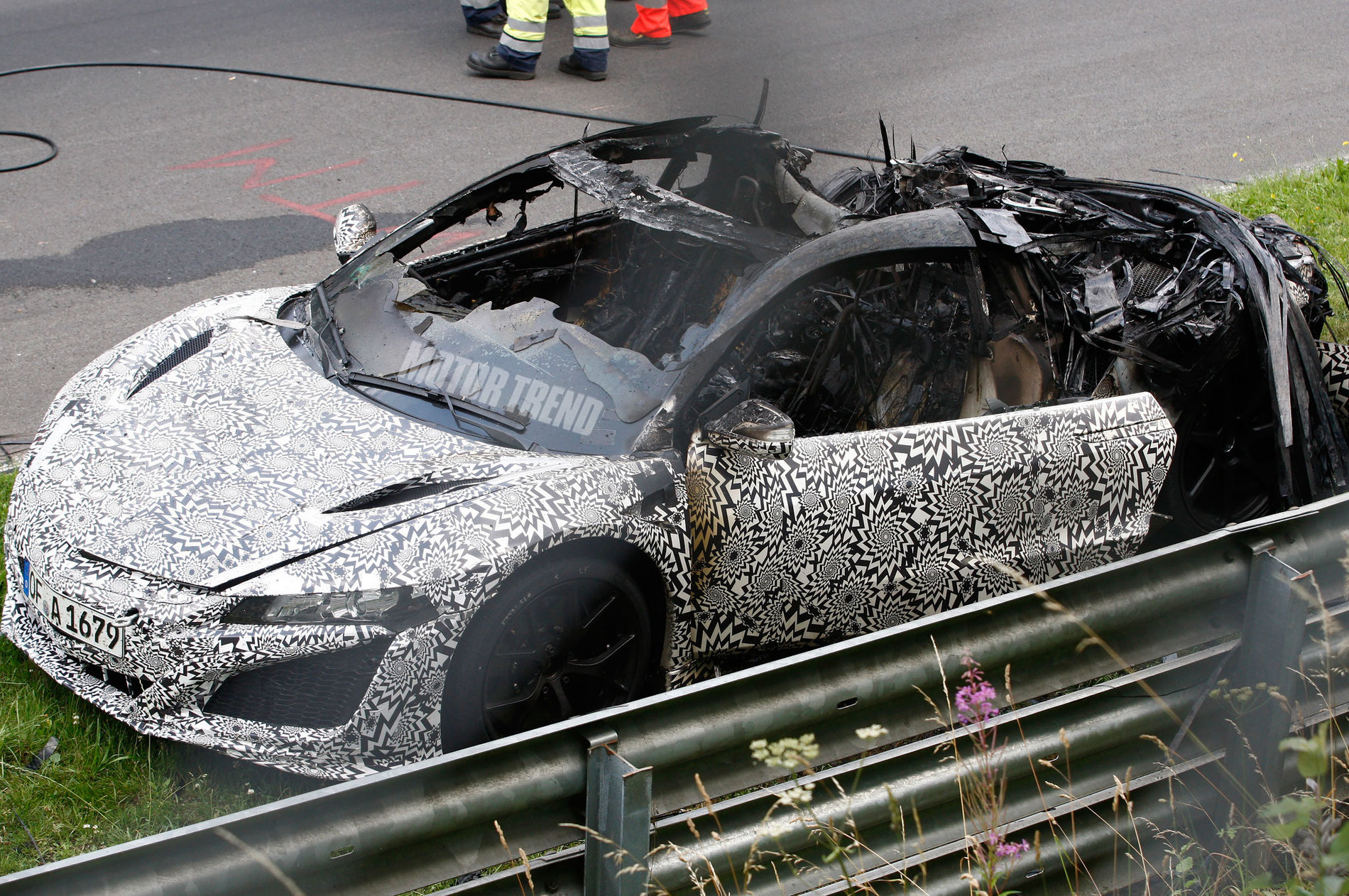 2015-Acura-NSX-prototype-burned-on-nurburgring-front-three-quarter.jpg