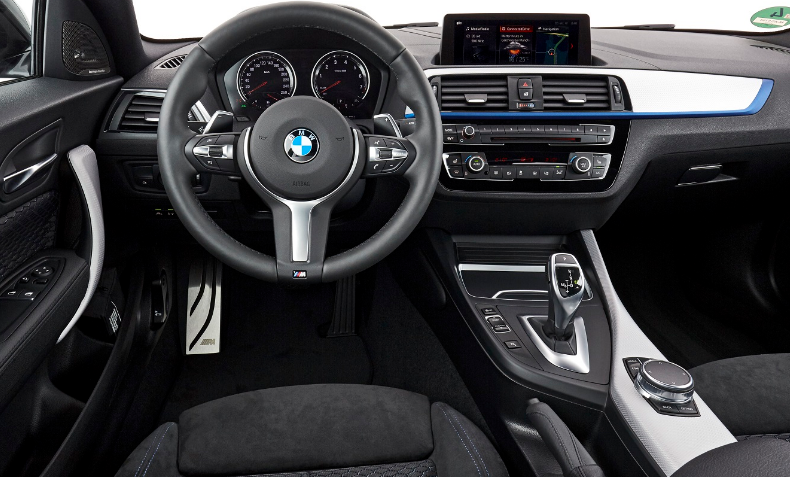 2018-BMW-M240i-Interior.png