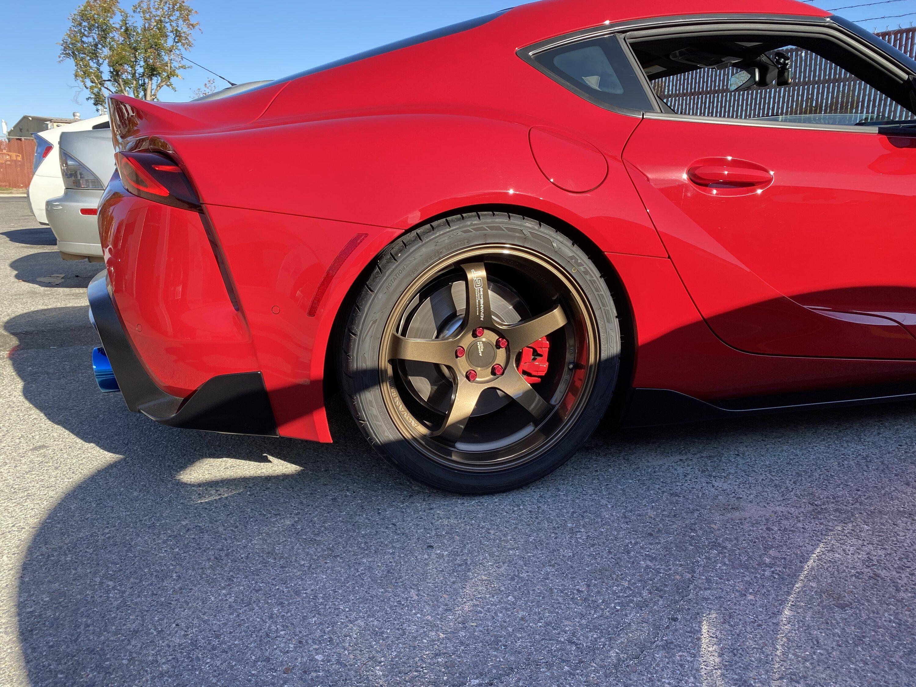 Advan gt premium 19” bronze incl. wheel caps and tpms + nitto nt555 ...