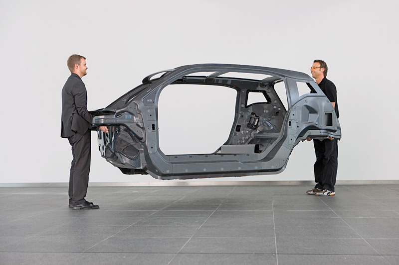 bmw-i3-might-be-cheaper-to-live-with-due-to-carbon-fiber-construction-73054_1.jpg