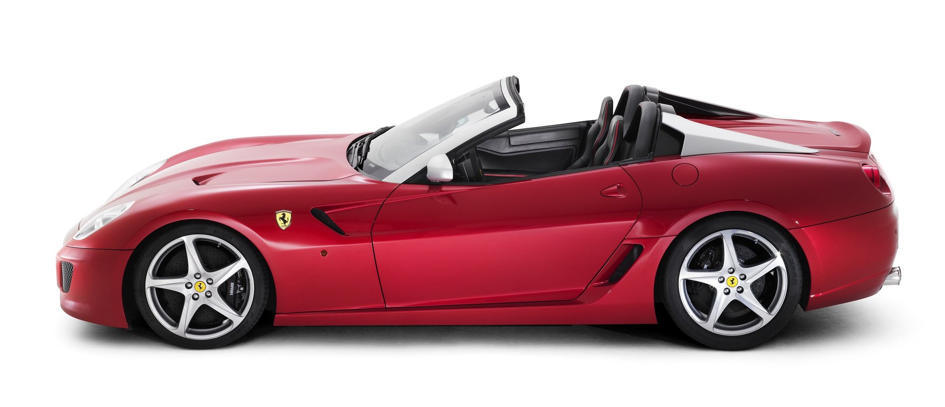 Ferrari-SA-Apperta.jpg