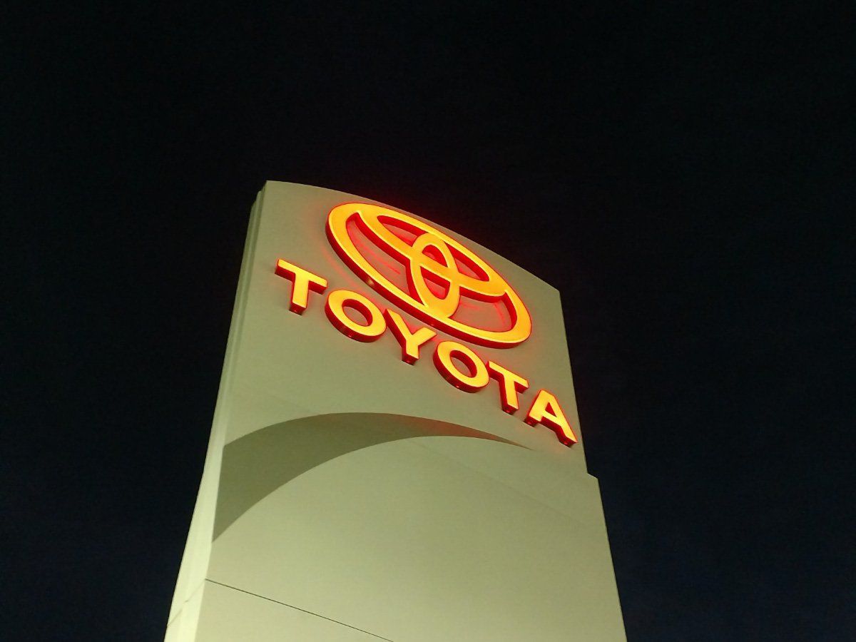 JDPA_Toyota%20Logo.jpg