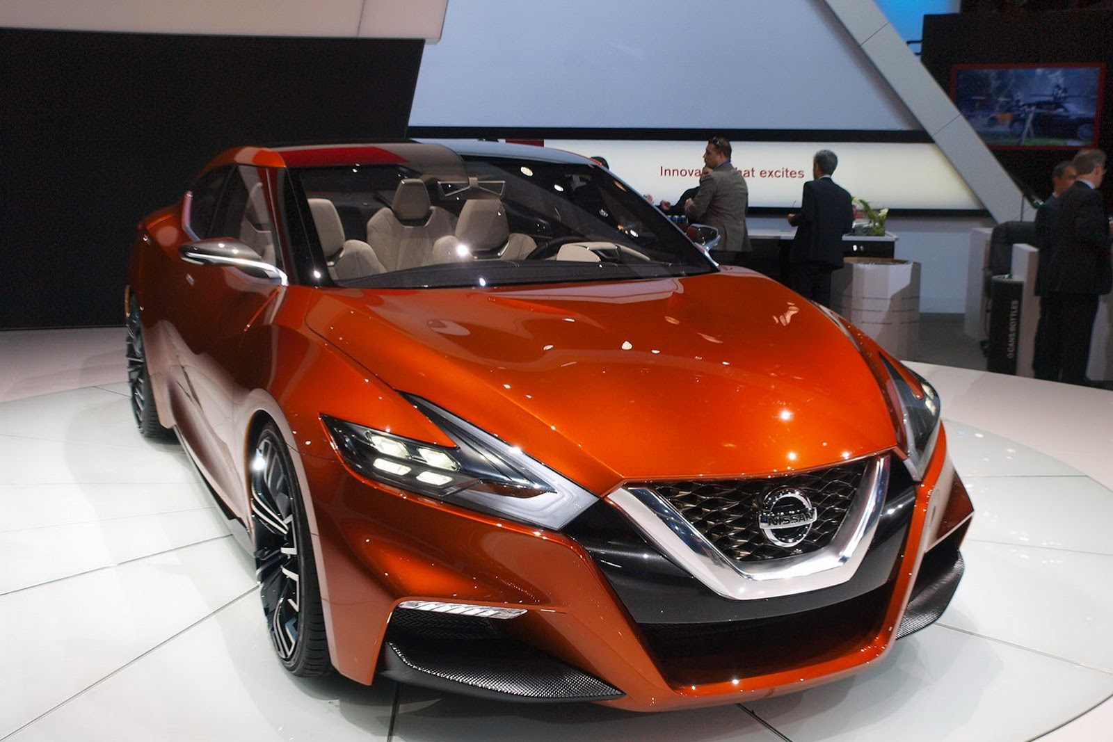 Nissan-Sports-Sedan-Concept-5%25255B2%25255D.jpg