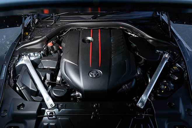 Toyota-Supra-GTS-engine.jpg