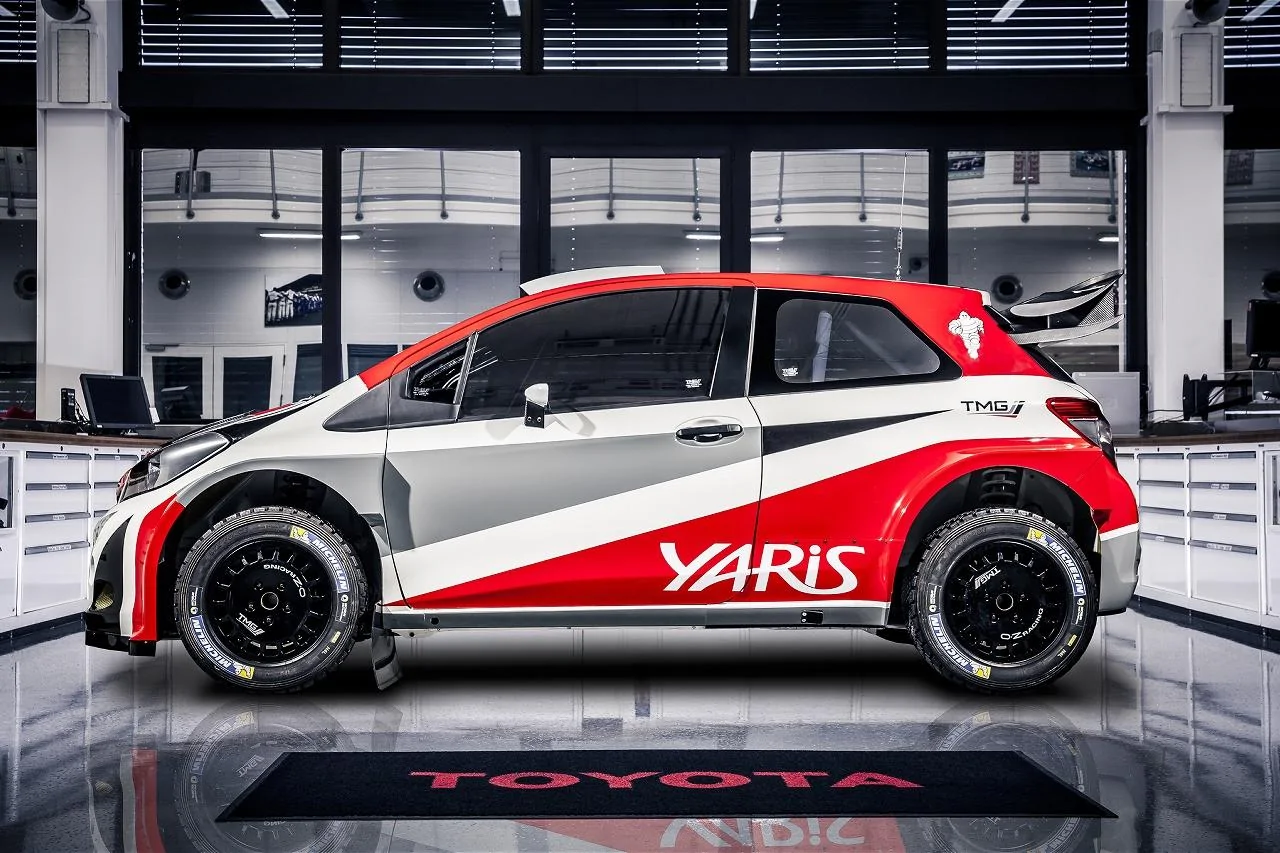 Тойота ярис wrc